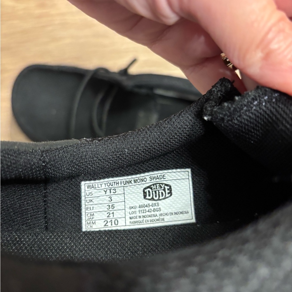 Hey Dude Black Kids Woven Slip-On Sneakers - Picture 4 of 4